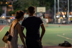 男ウケする服装でデートにおすすめのスタイルは天神で見つかる？